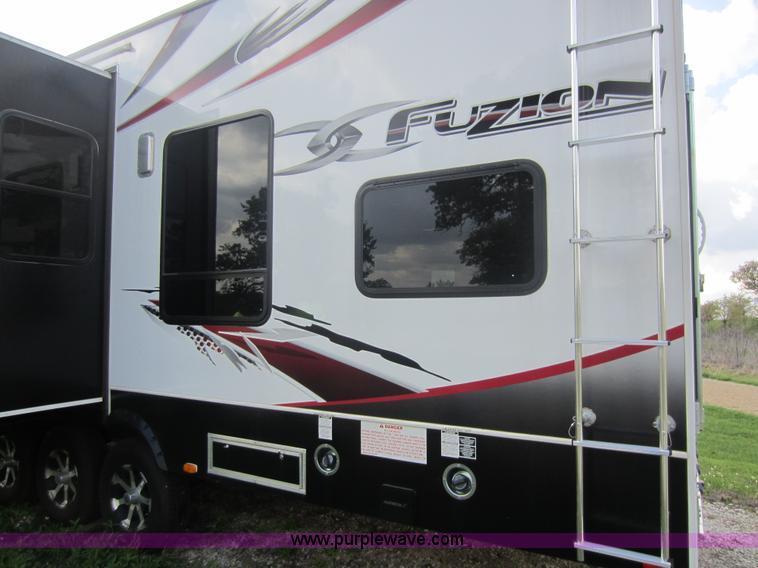 image for item C5426 2011 Keystone Fuzion toy hauler travel trailer