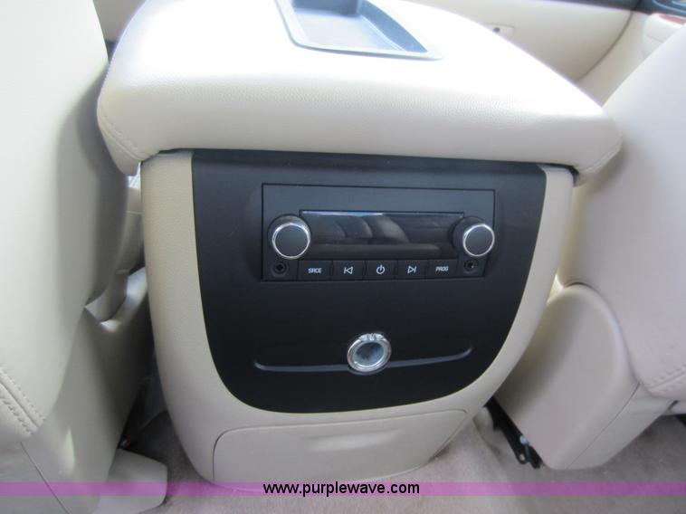 image for item C5427 2008 Chevrolet Silverado K2500HD crew cab pickup truck