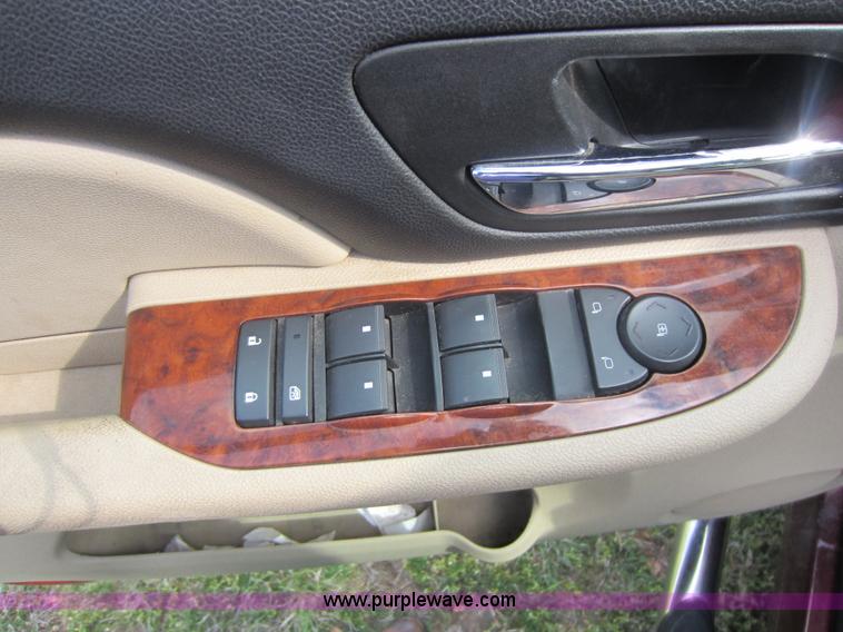image for item C5427 2008 Chevrolet Silverado K2500HD crew cab pickup truck