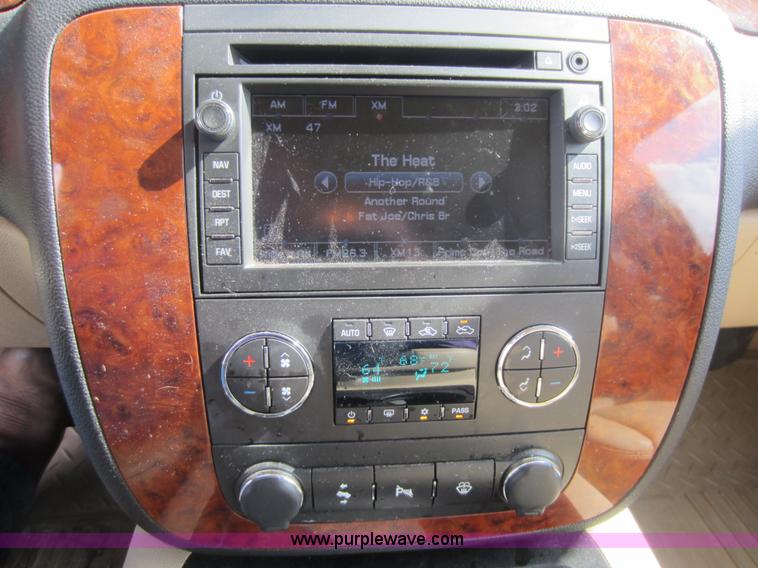 image for item C5427 2008 Chevrolet Silverado K2500HD crew cab pickup truck