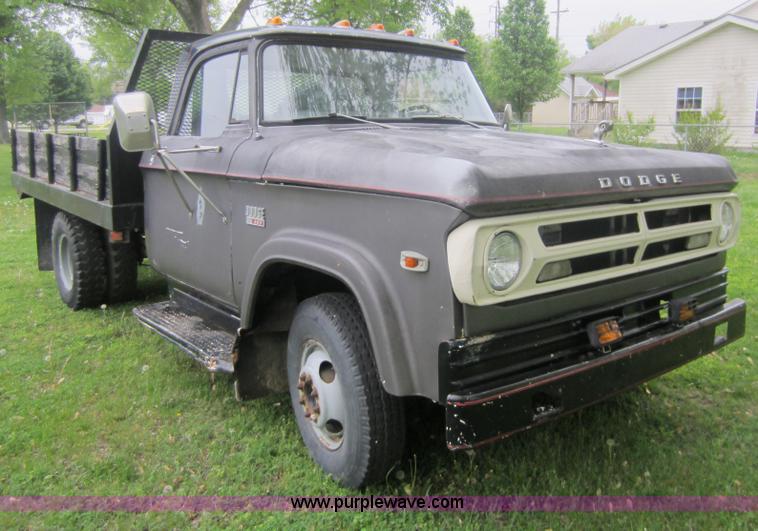 image for item C5432 1970 Dodge 300 pickup truck
