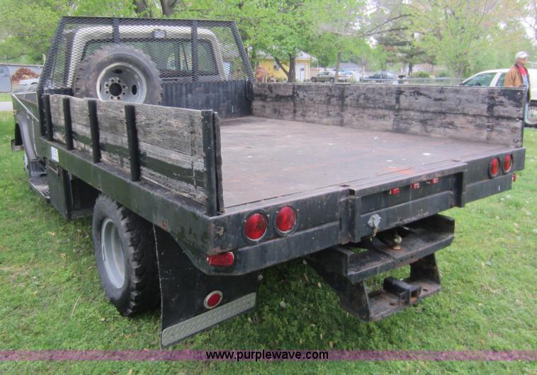 image for item C5432 1970 Dodge 300 pickup truck