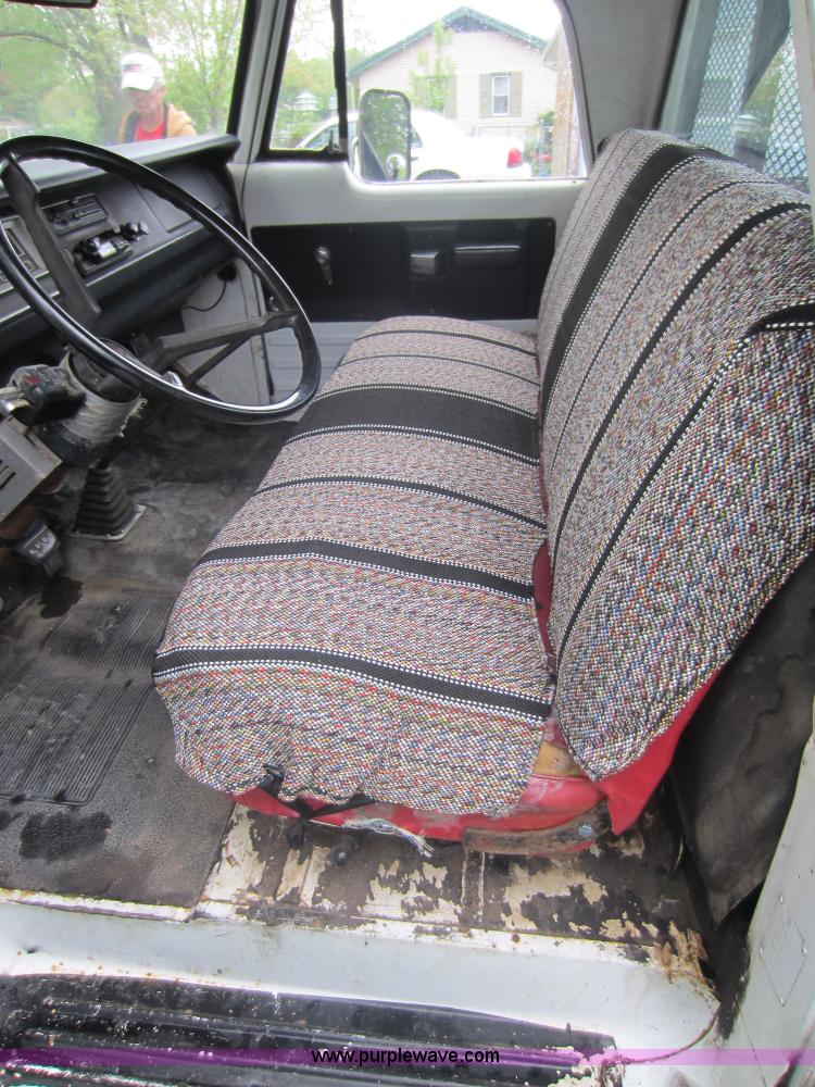 image for item C5432 1970 Dodge 300 pickup truck