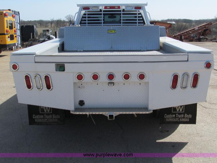 image for item D3075 2008 Dodge Ram 5500 truck with utility bed