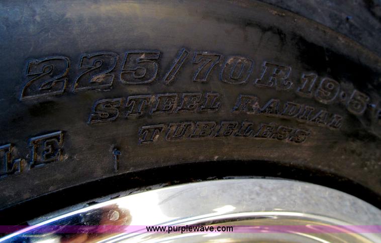 image for item D3075 2008 Dodge Ram 5500 truck with utility bed