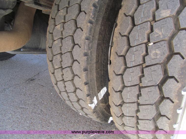 image for item D3075 2008 Dodge Ram 5500 truck with utility bed