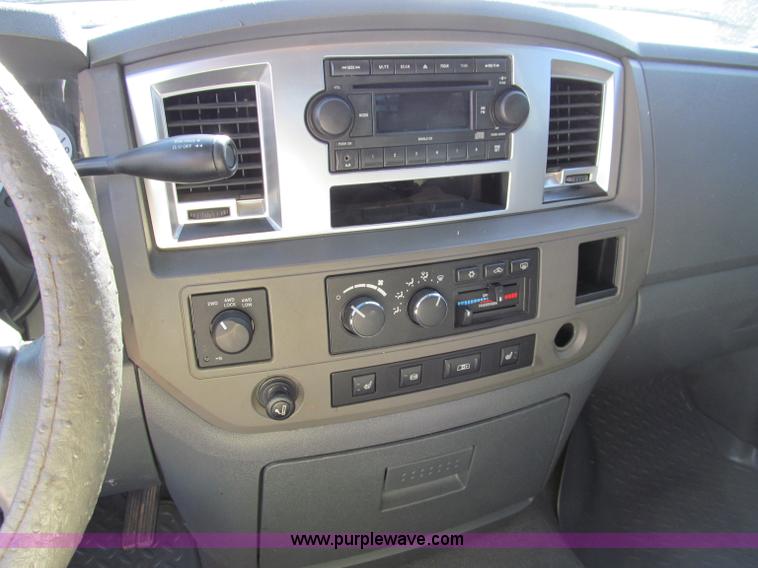 image for item D3075 2008 Dodge Ram 5500 truck with utility bed