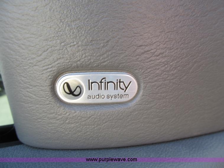 image for item D3075 2008 Dodge Ram 5500 truck with utility bed