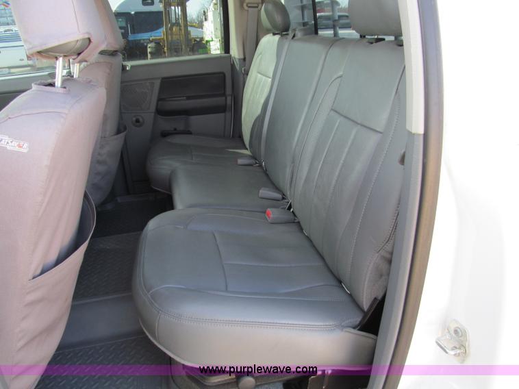 image for item D3075 2008 Dodge Ram 5500 truck with utility bed