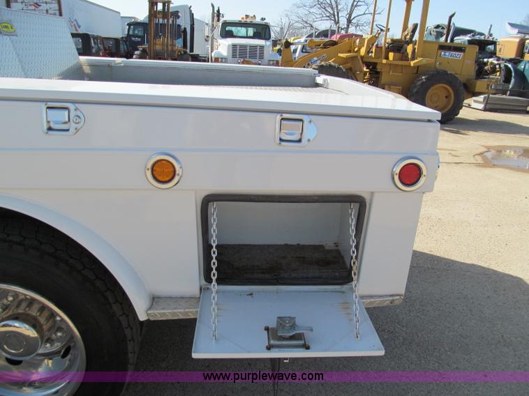 image for item D3075 2008 Dodge Ram 5500 truck with utility bed