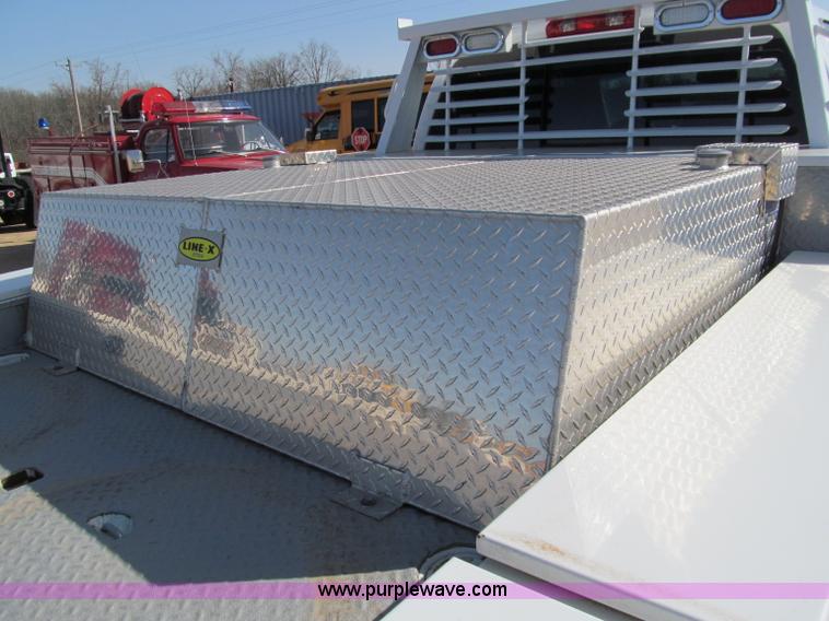 image for item D3075 2008 Dodge Ram 5500 truck with utility bed