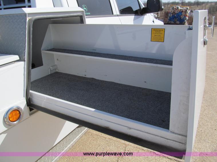 image for item D3075 2008 Dodge Ram 5500 truck with utility bed