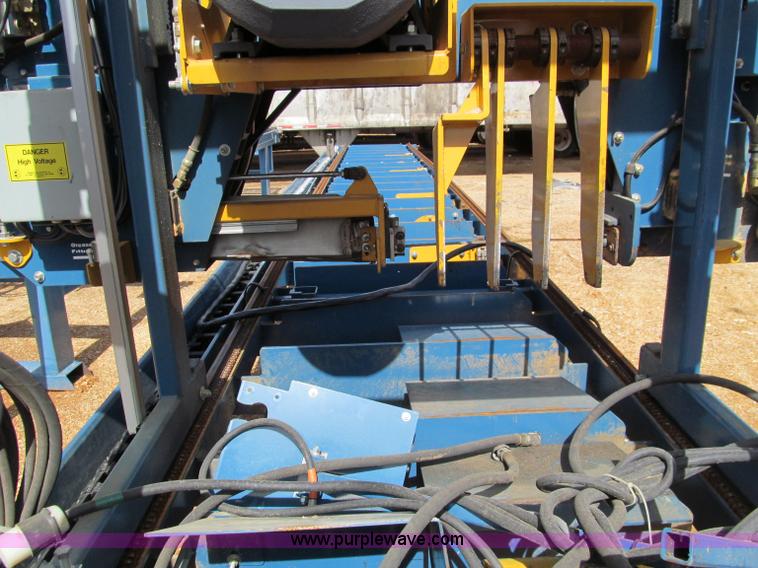 image for item D3079 2005 Baker Blue Streak stationary band sawmill