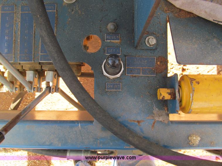 image for item D3079 2005 Baker Blue Streak stationary band sawmill