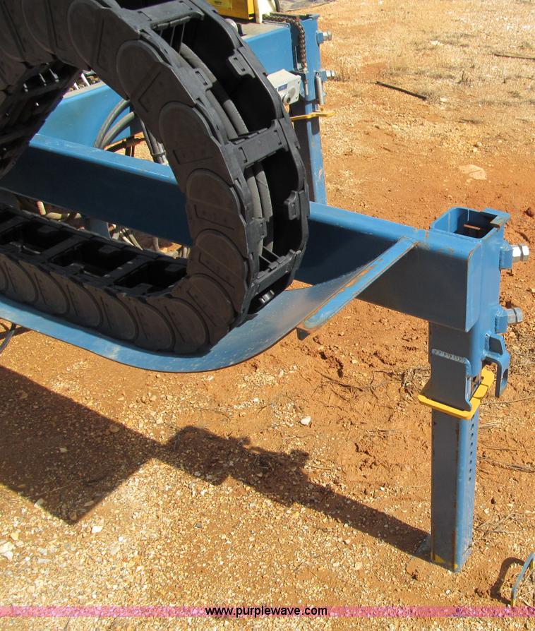 image for item D3079 2005 Baker Blue Streak stationary band sawmill