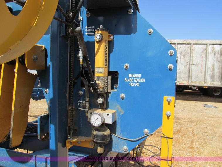 image for item D3079 2005 Baker Blue Streak stationary band sawmill