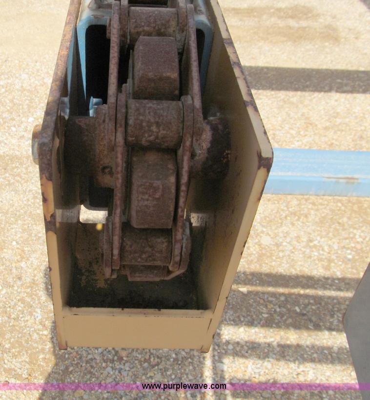 image for item D3079 2005 Baker Blue Streak stationary band sawmill