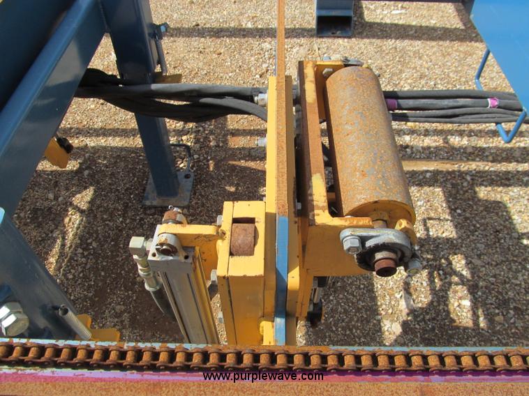 image for item D3079 2005 Baker Blue Streak stationary band sawmill