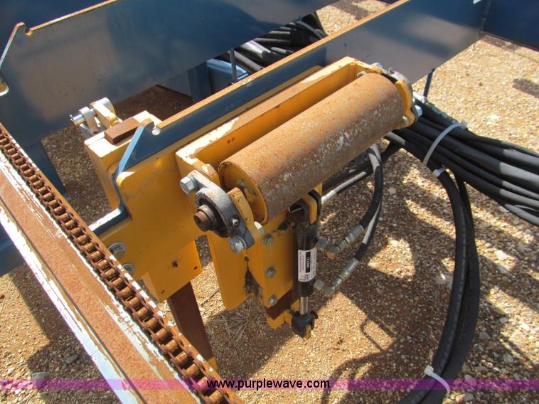 image for item D3079 2005 Baker Blue Streak stationary band sawmill