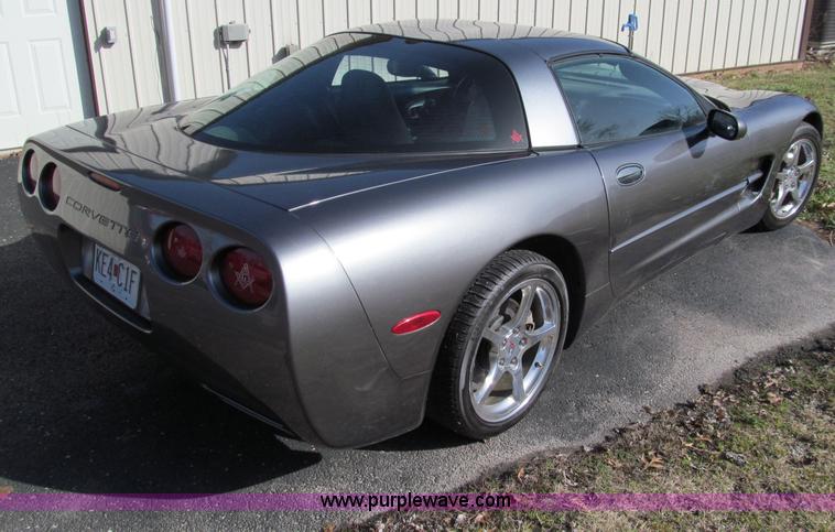 image for item D3095 2004 Chevrolet Corvette