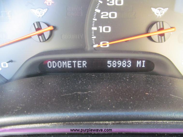 image for item D3095 2004 Chevrolet Corvette