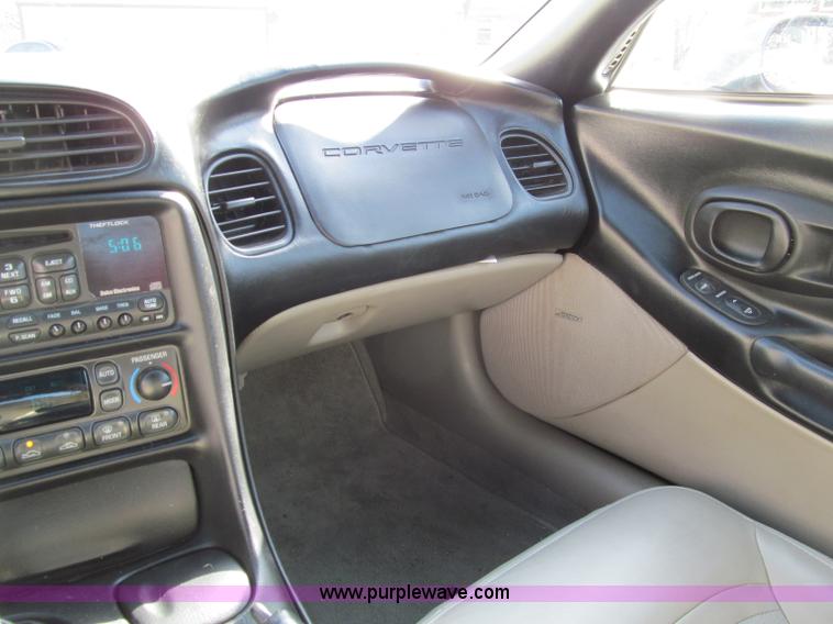 image for item D3095 2004 Chevrolet Corvette