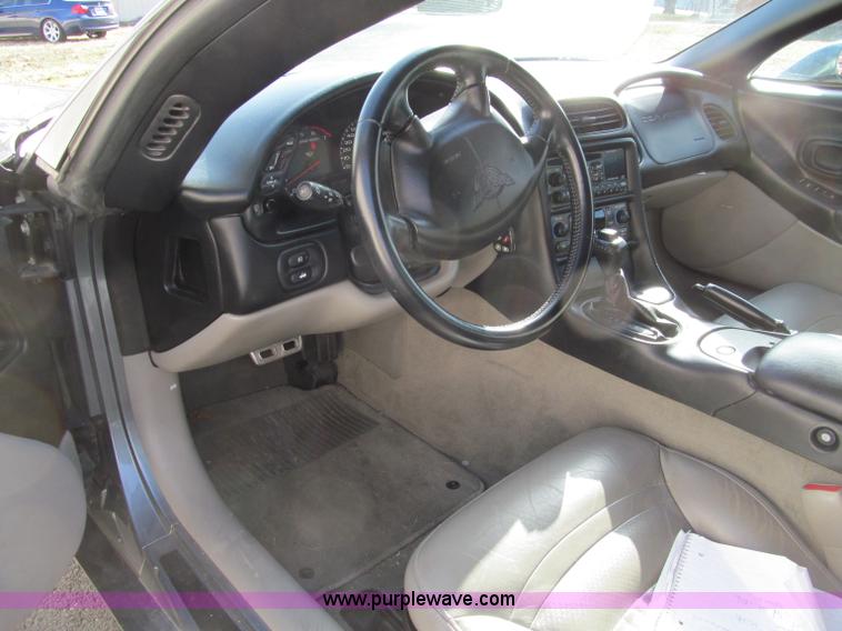 image for item D3095 2004 Chevrolet Corvette