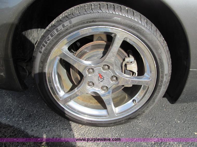 image for item D3095 2004 Chevrolet Corvette