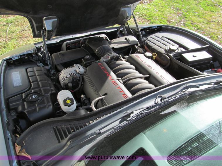 image for item D3095 2004 Chevrolet Corvette