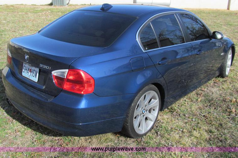 image for item D3098 2006 BMW 330i
