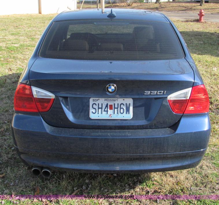 image for item D3098 2006 BMW 330i