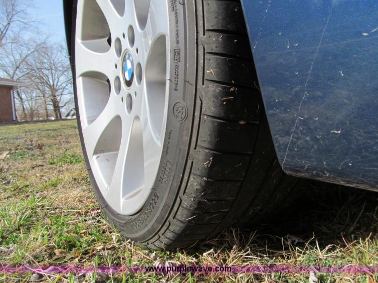 image for item D3098 2006 BMW 330i