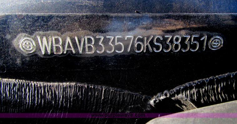 image for item D3098 2006 BMW 330i