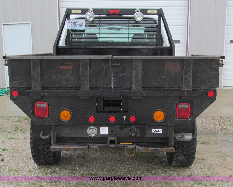 image for item D3120 2007 Ford F350 XL Super Duty crew cab pickup truck