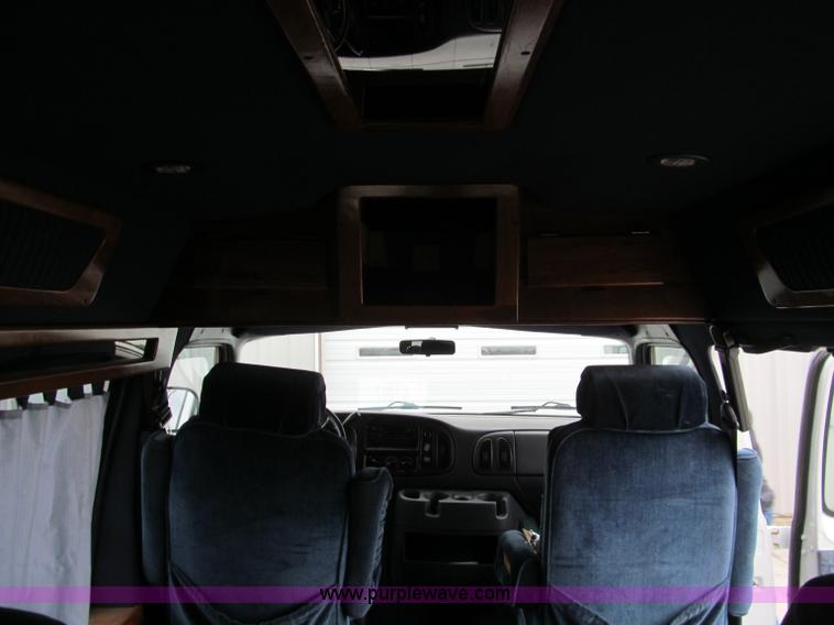 image for item D3130 1999 Dodge Ram B1500 van