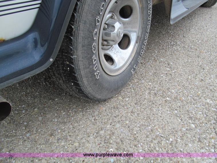 image for item D3130 1999 Dodge Ram B1500 van