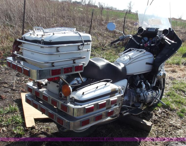image for item D3683 1977 Honda Goldwing GL1000 motorcycle
