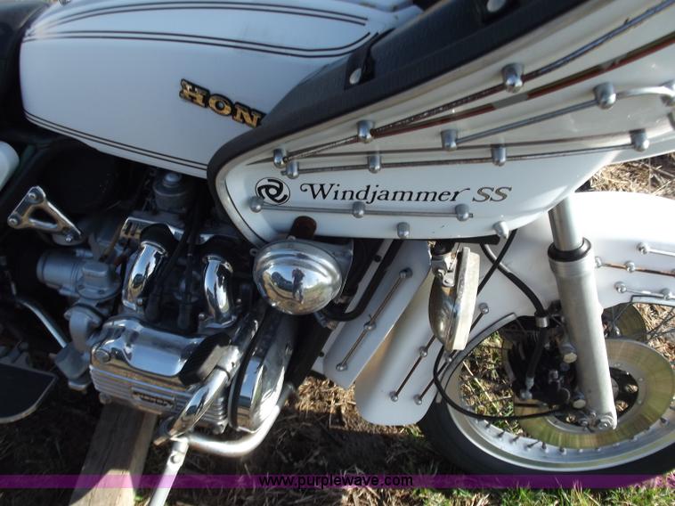 image for item D3683 1977 Honda Goldwing GL1000 motorcycle