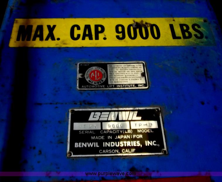 image for item D3761 Two post car lift