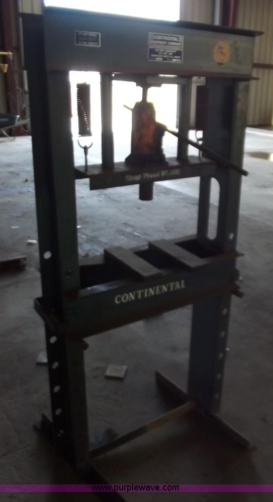 image for item D3762 Continental HV1200 30 ton shop press