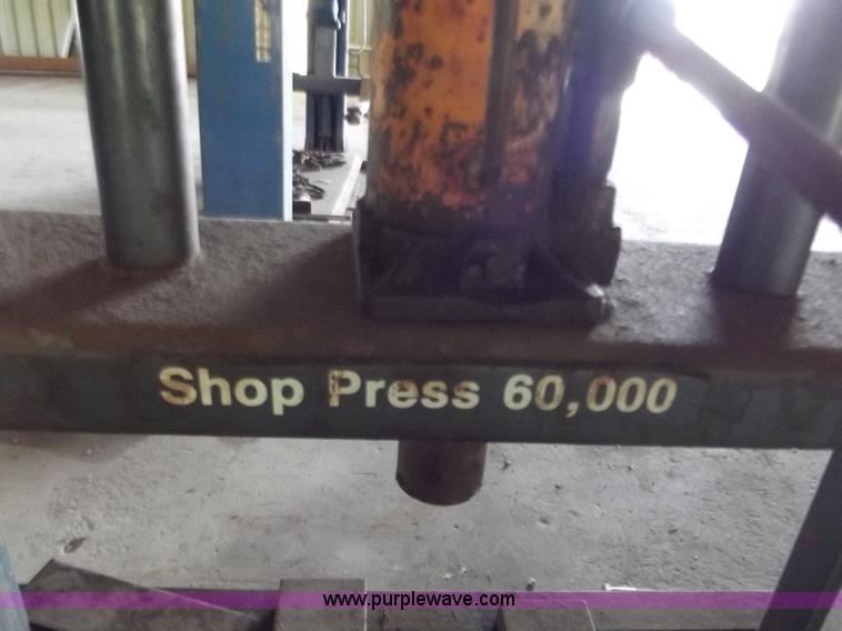 image for item D3762 Continental HV1200 30 ton shop press