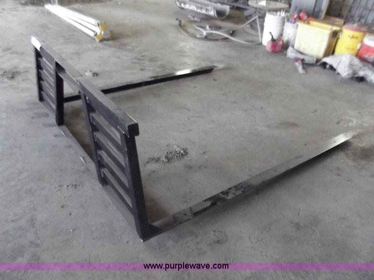 image for item D3764 Full size pickup truck headache rack