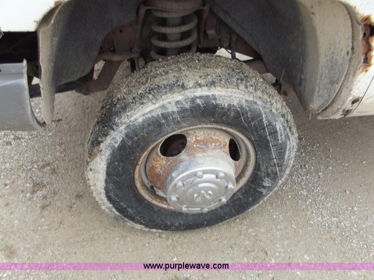 image for item D3776 1999 Dodge Ram 3500 pickup truck