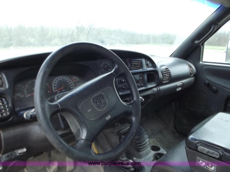 image for item D3776 1999 Dodge Ram 3500 pickup truck
