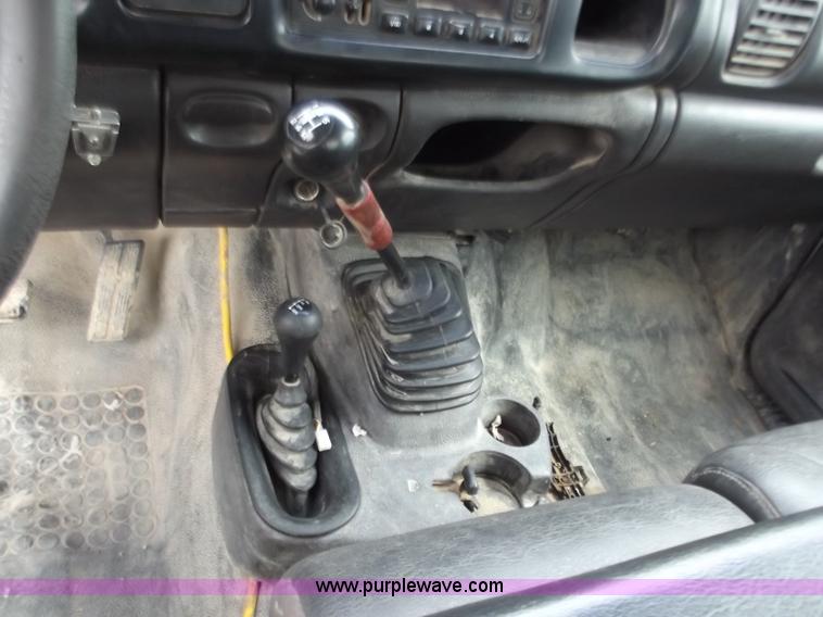 image for item D3776 1999 Dodge Ram 3500 pickup truck