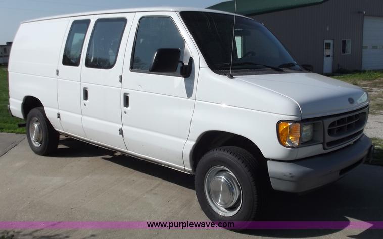 image for item D3852 1999 Ford E250 cargo van