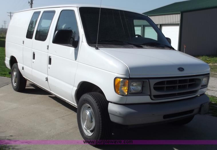 image for item D3852 1999 Ford E250 cargo van