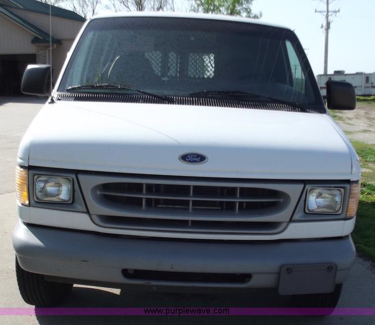 image for item D3852 1999 Ford E250 cargo van
