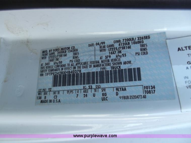 image for item D3852 1999 Ford E250 cargo van