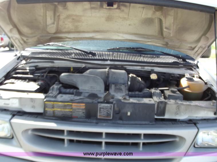 image for item D3852 1999 Ford E250 cargo van
